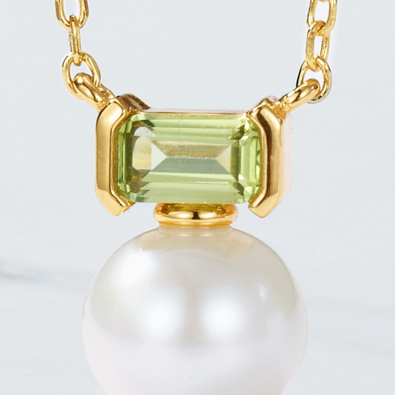 Light Green Gem and Pearl Pendant Necklace