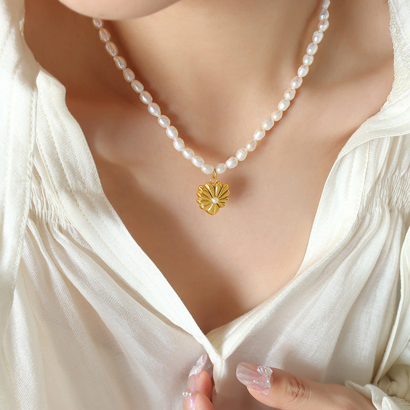 Freshwater Pearl Necklace With Pearl Inlay Heart Pendant