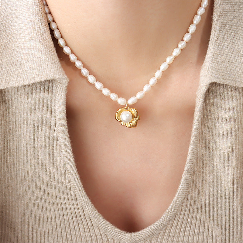 Irregular Flower Inlay Pearl Pendant Freshwater Pearl Necklace