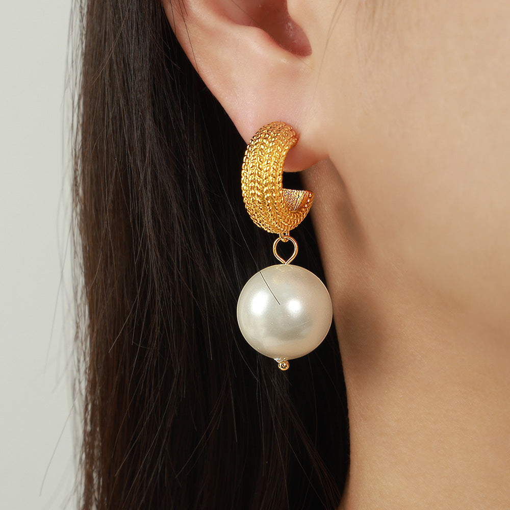 Fashion Pearl Drop Earrings