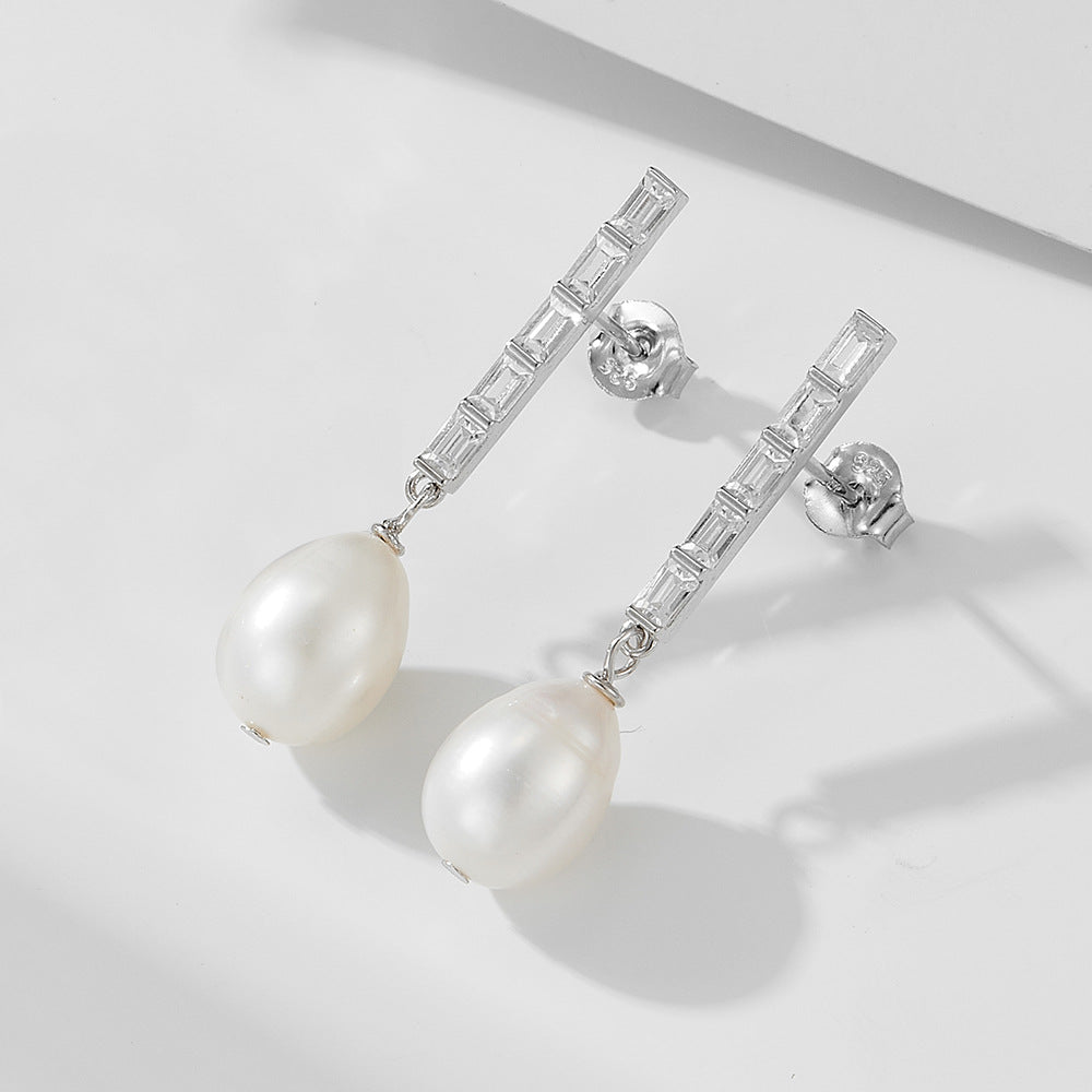 Exquisite Freshwater Pearl Dangle Earrings