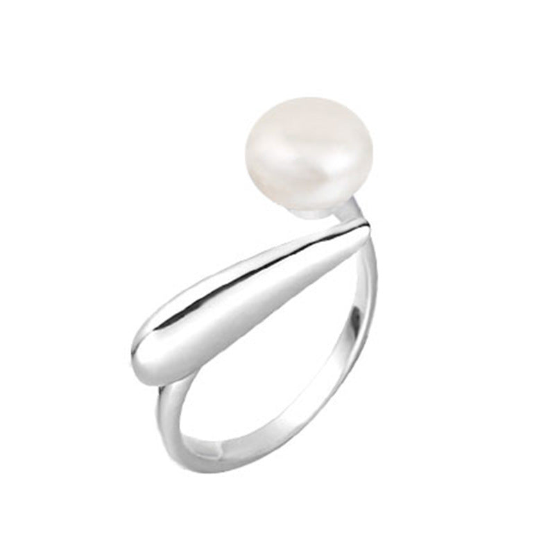 Niche Geometric Pearl Ring