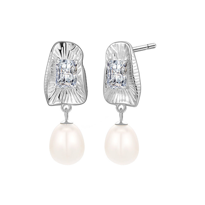 Light Luxury Rhinestone Pearl Dangle Earrings