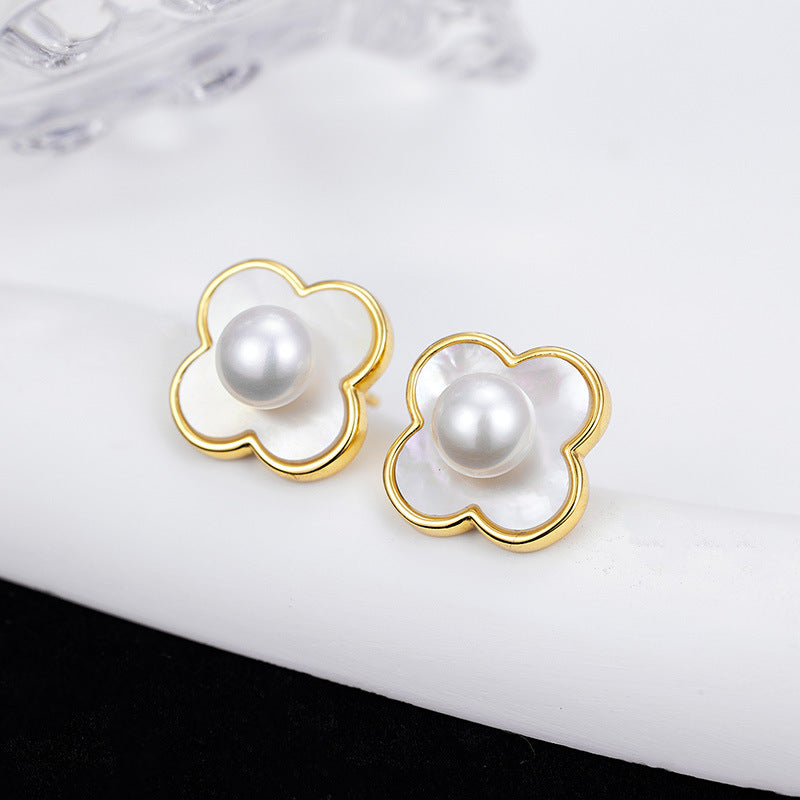 Pearl Clover Stud Earrings