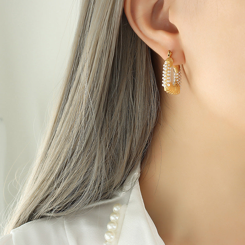 Chic Clip On Tote Bag Pearl Earrings