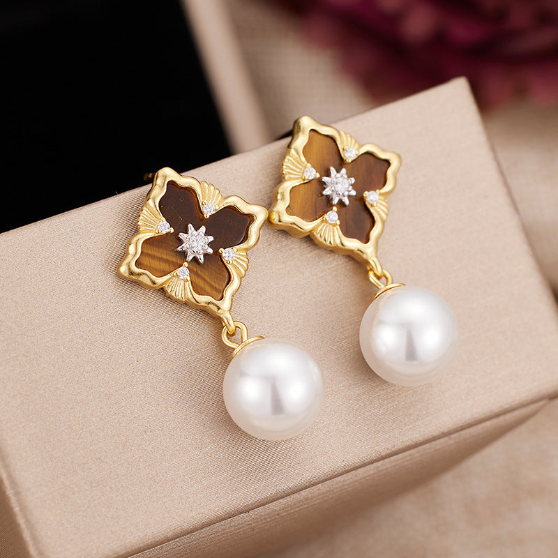 Vintage Clover Swarovski Pearl Drop Earrings