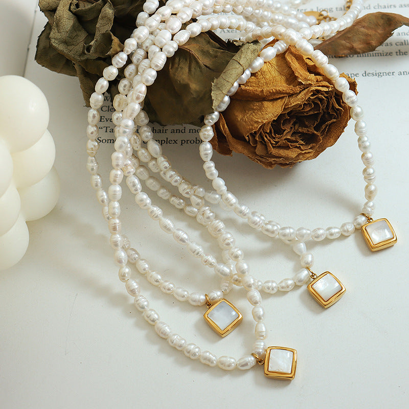 Natural White Shell Pendant Freshwater Pearl Necklace