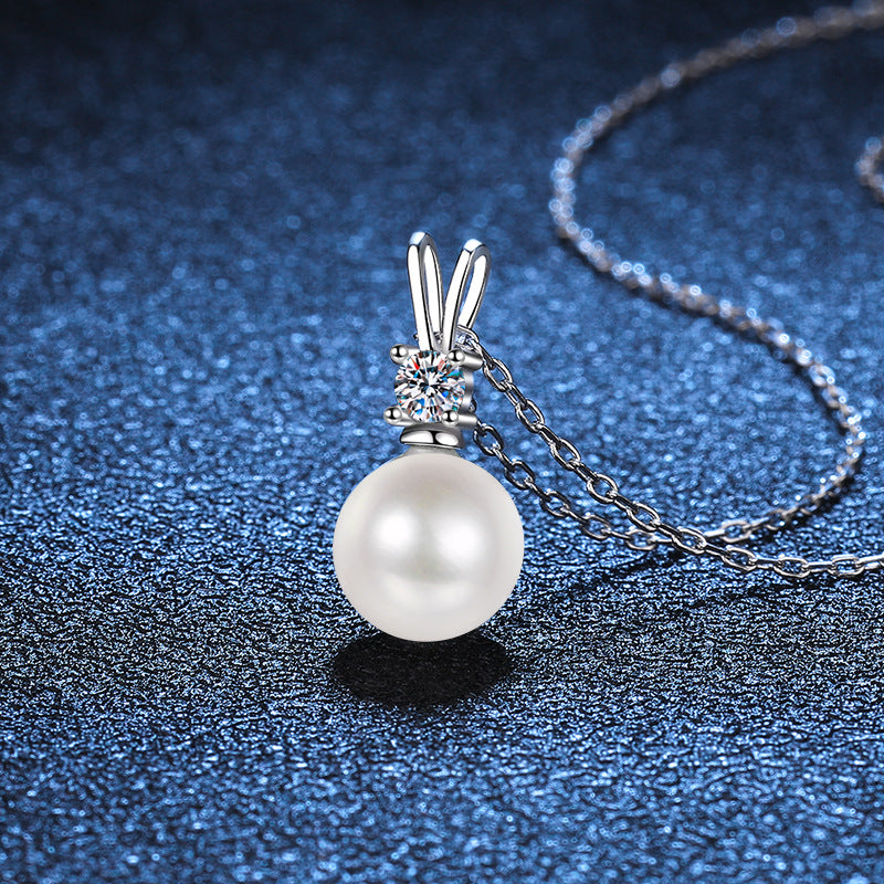 Simple Chic Diamond Pearl Pendant Necklace