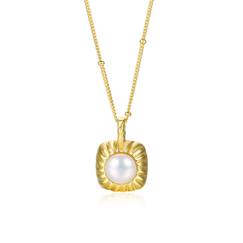 Minimalist Freshwater Pearl Pendant Necklace