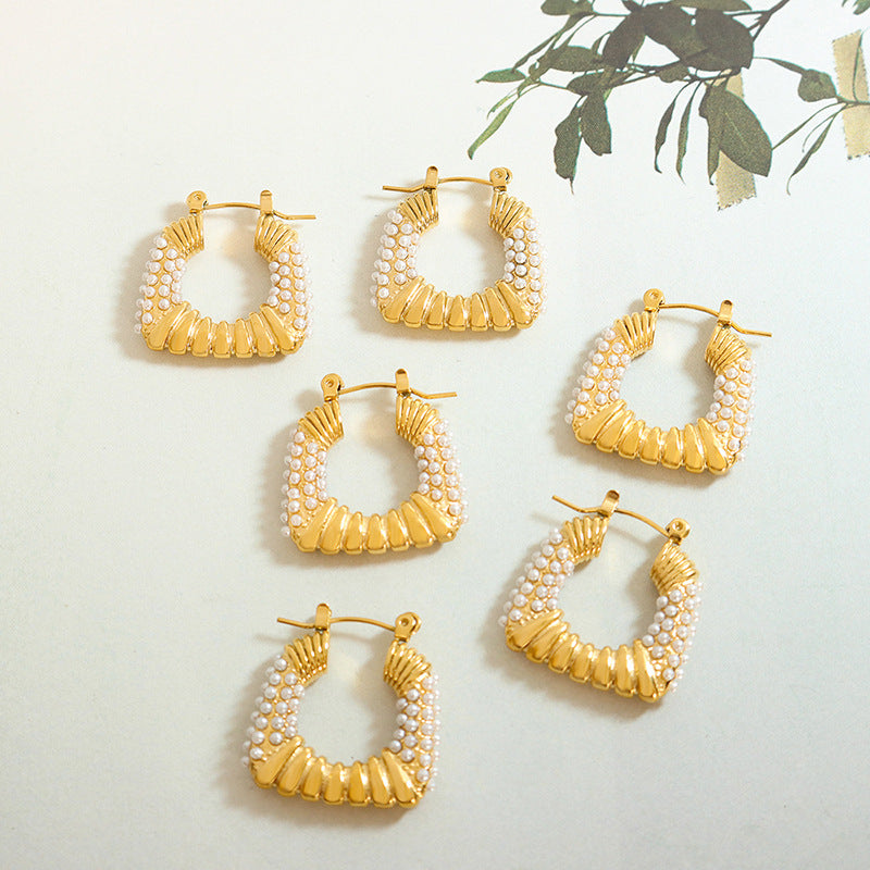 Chic Clip On Tote Bag Pearl Earrings