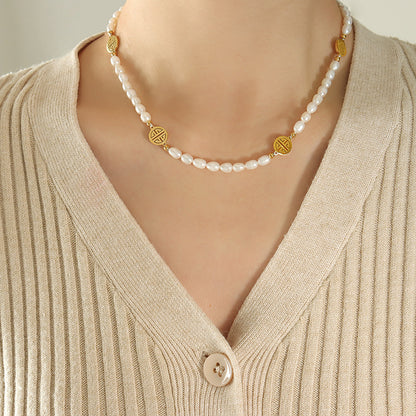 Hollow Vintage Charms Stitching Freshwater Pearl Necklace