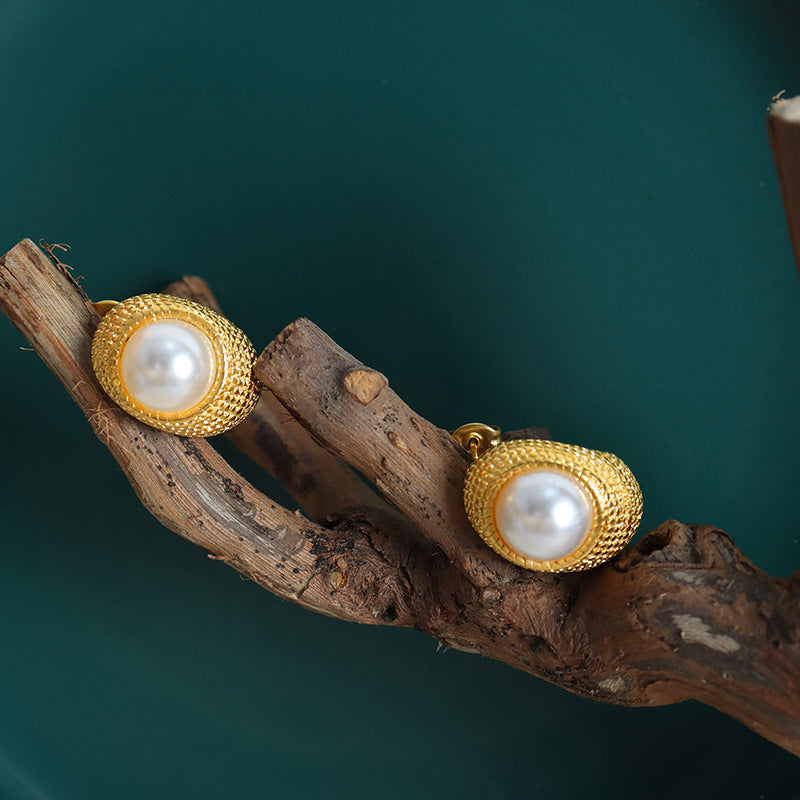 Vintage Elegant Pearl Earrings Stud