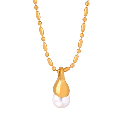 Simple Pearl Pendant Necklace