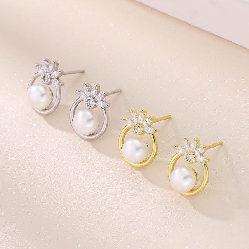 Gem and Pearl Earrings Stud