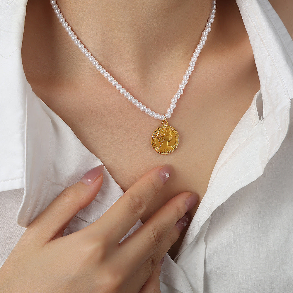 Pearl Necklace With Gold Round Portrait Pendant 