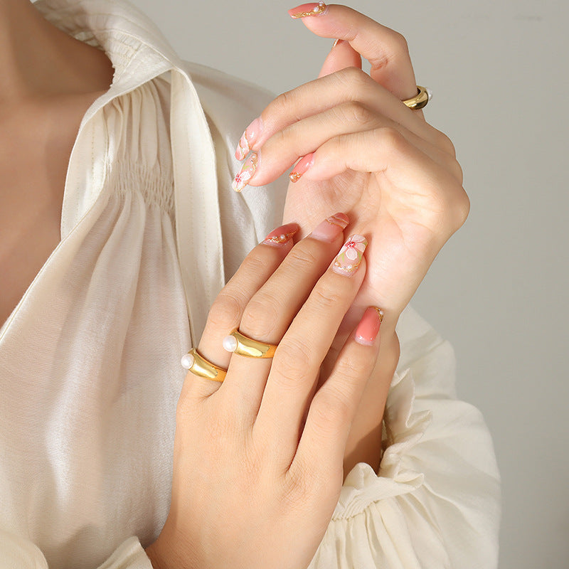 Elegant Simple Wide Pearl Ring