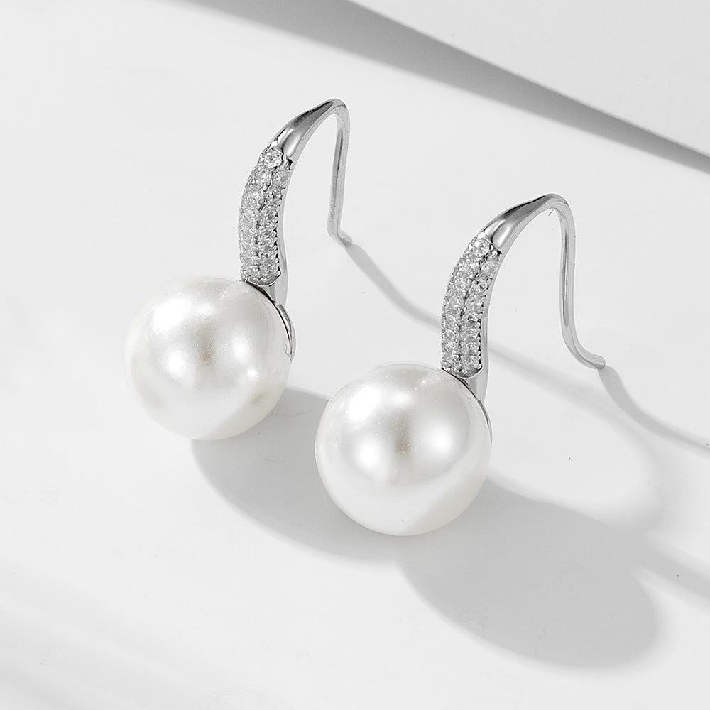 Hook 10mm Pearl Earrings