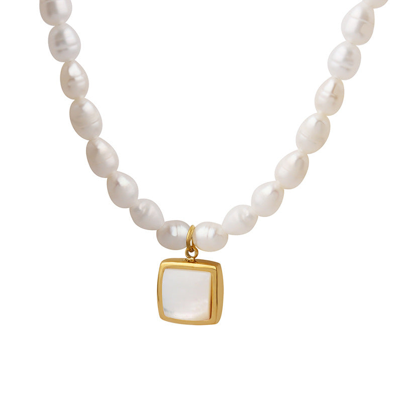 Natural White Shell Pendant Freshwater Pearl Necklace