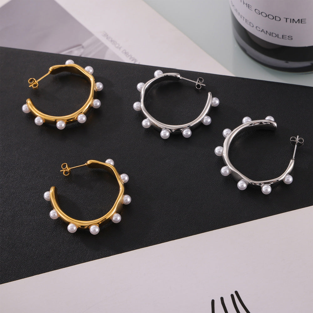 Simple Circle Shape Pearl Earrings