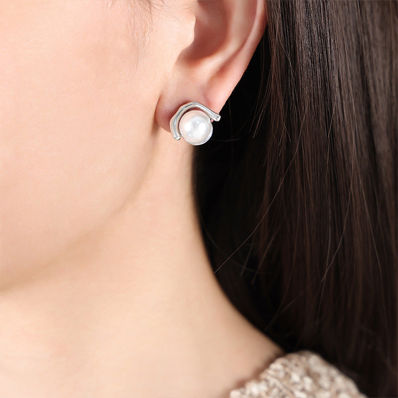 Geometric Simple Pearl Stud Earrings