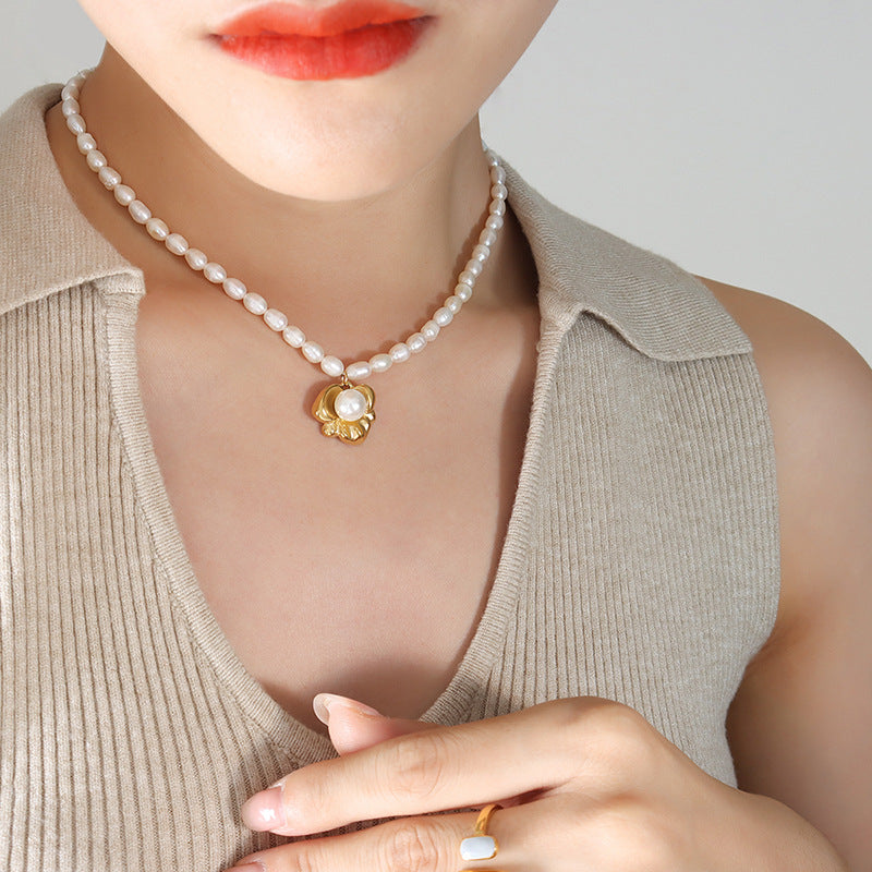 Irregular Flower Inlay Pearl Pendant Freshwater Pearl Necklace