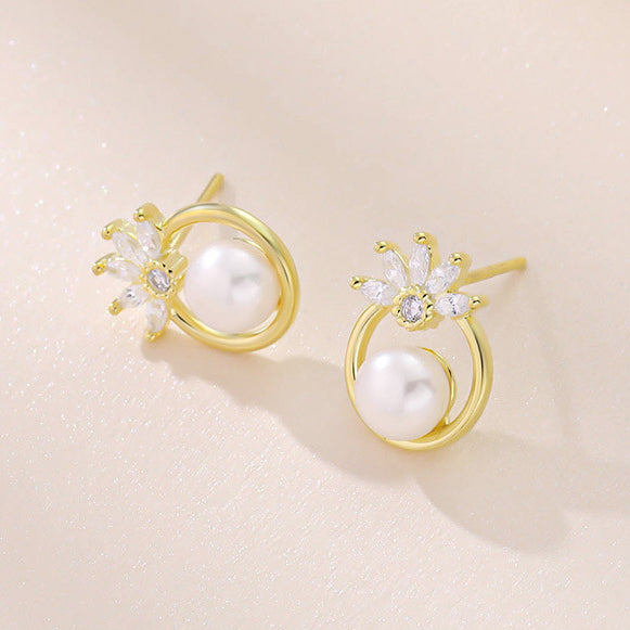 Gem and Pearl Earrings Stud