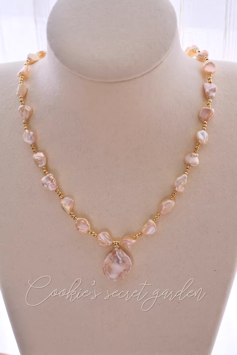 【Monet Garden Collection】 Handmade Snow Mountain Baroque Pearl Necklace