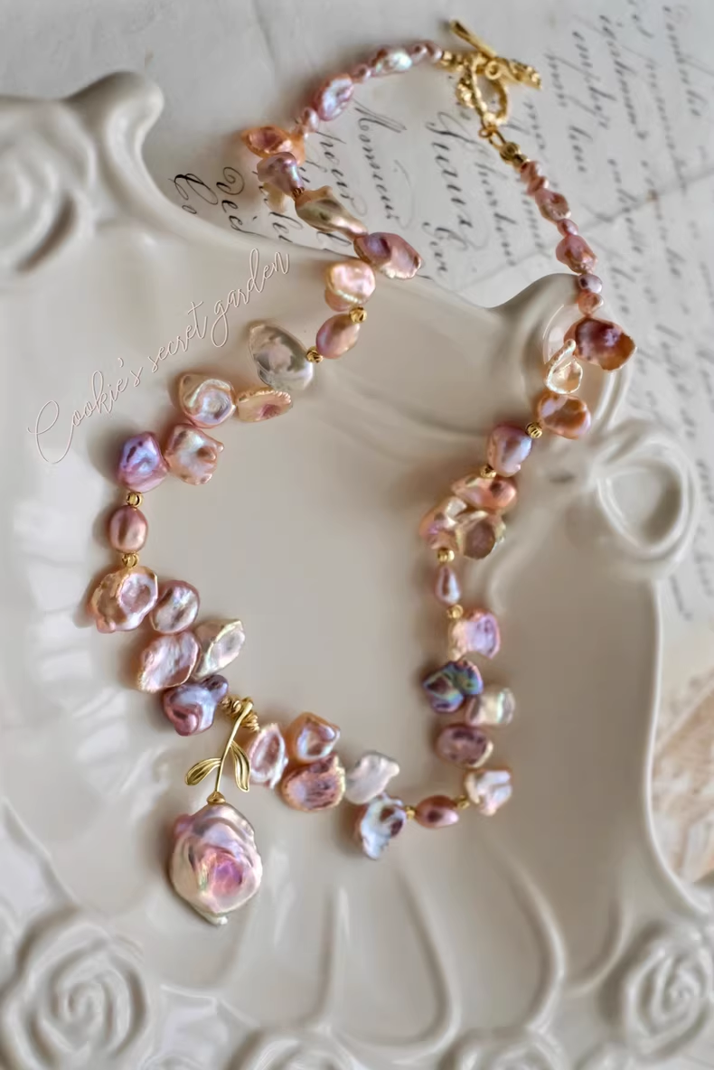 【Monet Garden Collection】 Handmade OT Clasp Rose Dangle Baroque Pearl Necklace