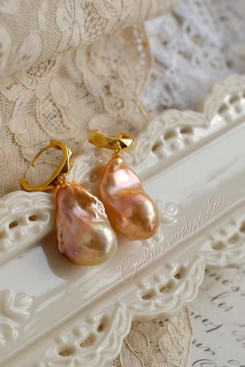 【Monet Garden Collection】 Handmade Caramel Baroque Pearl Earrings