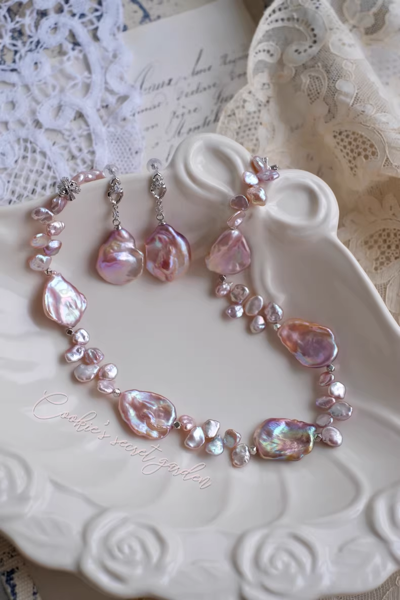 【Monet Garden Collection】 Handmade Vintage Baroque Pearl Necklace