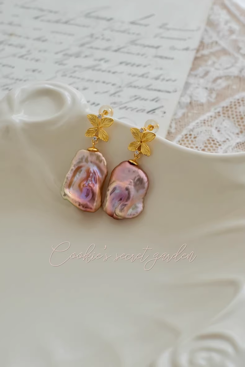 【Monet Garden Collection】 Handmade Flower Baroque Pearl Drop Earrings