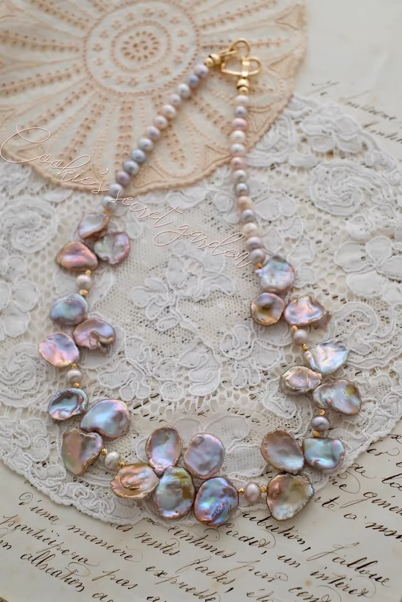 【Monet Garden Collection】 Handmade Vintage Elegant Petal Baroque Pearl Necklace