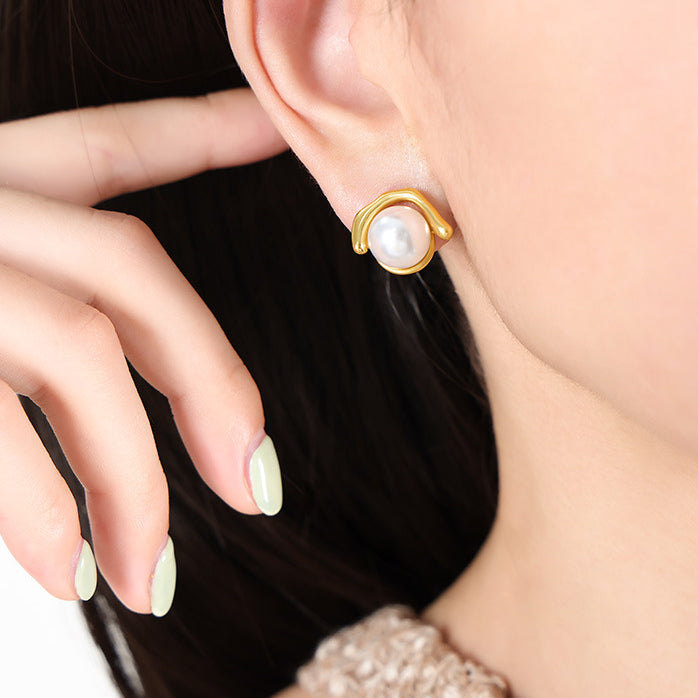 Geometric Simple Pearl Stud Earrings