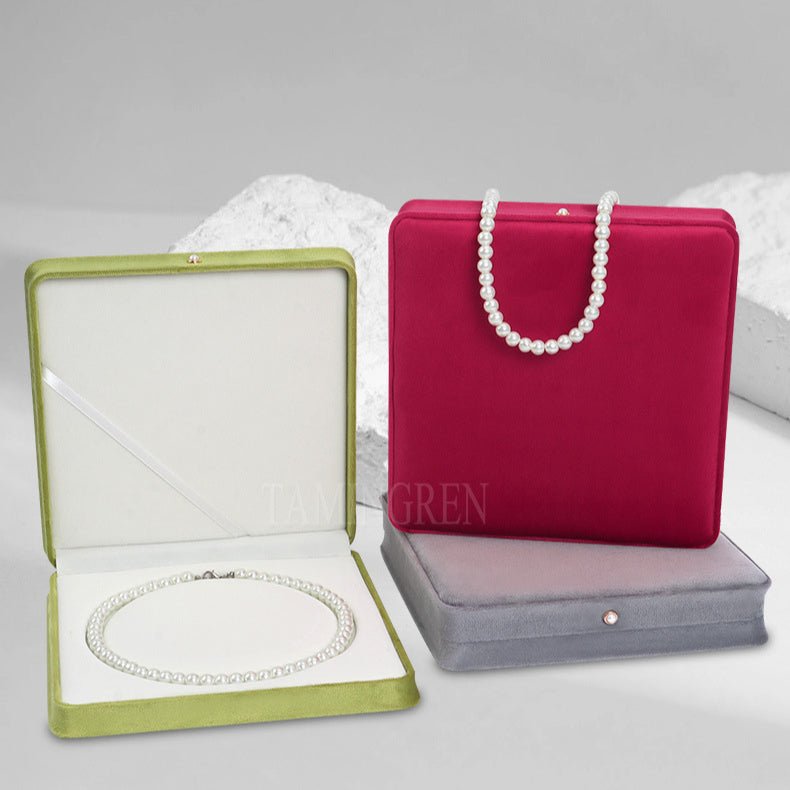 Rounded Corner Velvet Pearl Necklace Jewelry Box