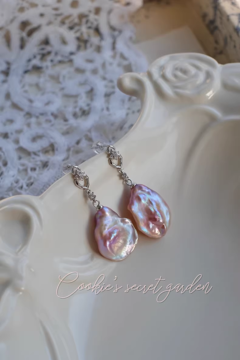 【Monet Garden Collection】 Handmade Pink-purple Baroque Pearl Earrings