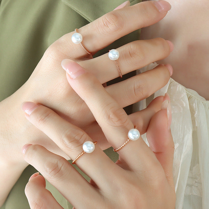 Twist Rose Gold Pearl Ring