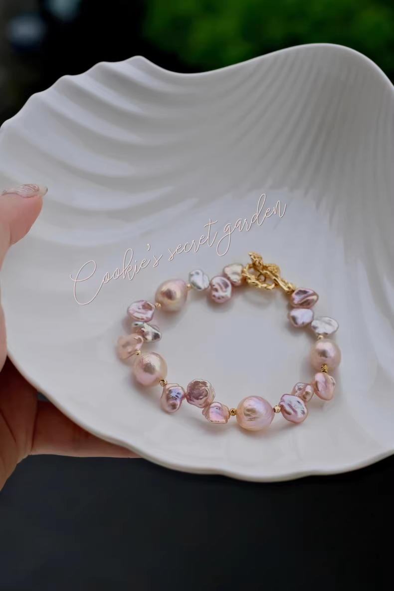 【Monet Garden Collection】 Handmade Peach Oolong Baroque Pearl Bracelet