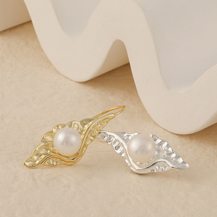 Hook Leaf Inlay Pearl Earrings