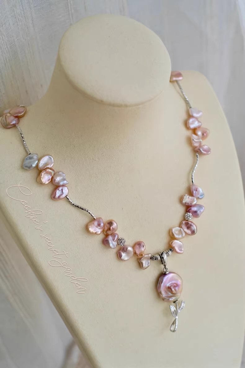 【Monet Garden Collection】Handmade Baroque Pearl Rose Pendant Necklace