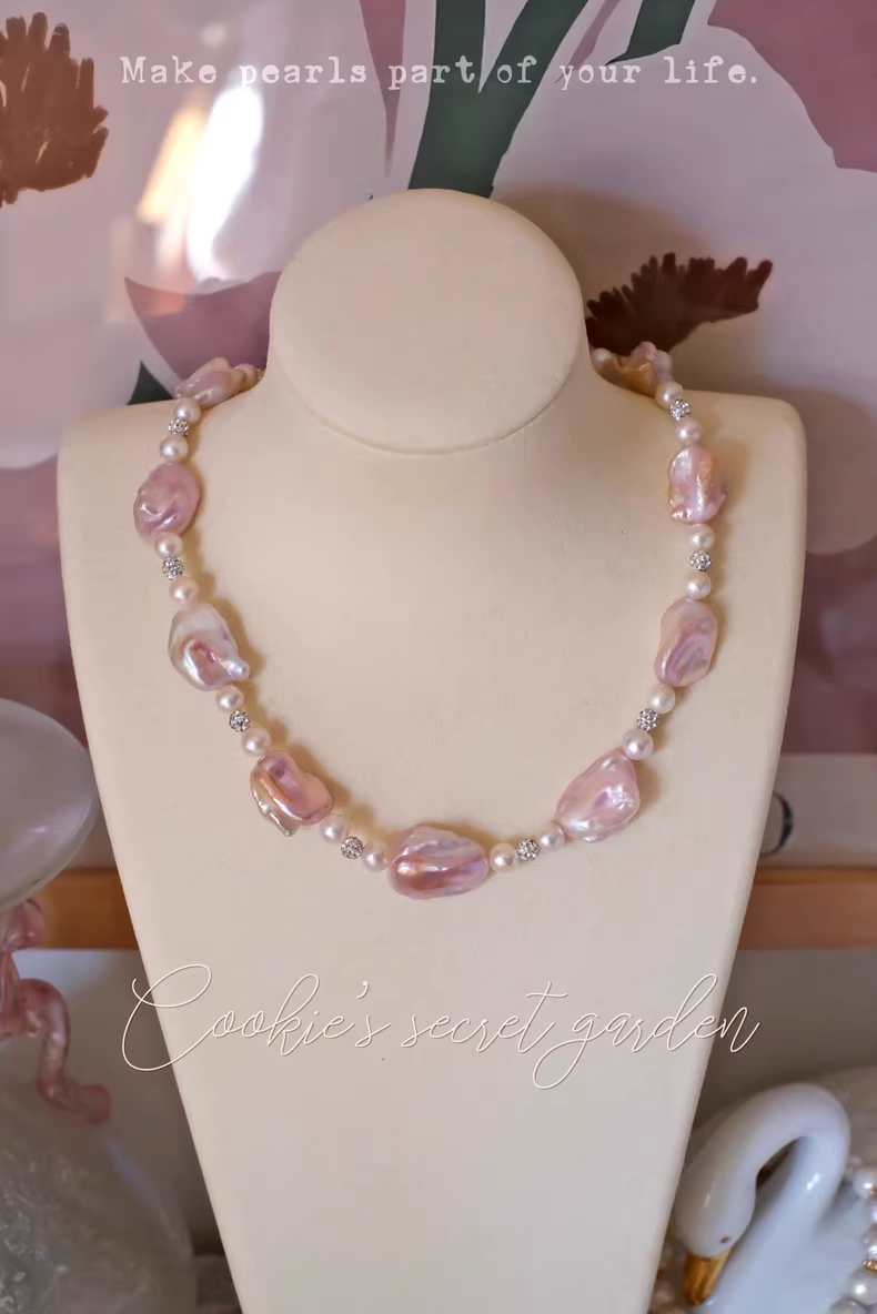 【Monet Garden Collection】 Handmade Strawberry Ice Shimmer Baroque Pearl Necklace