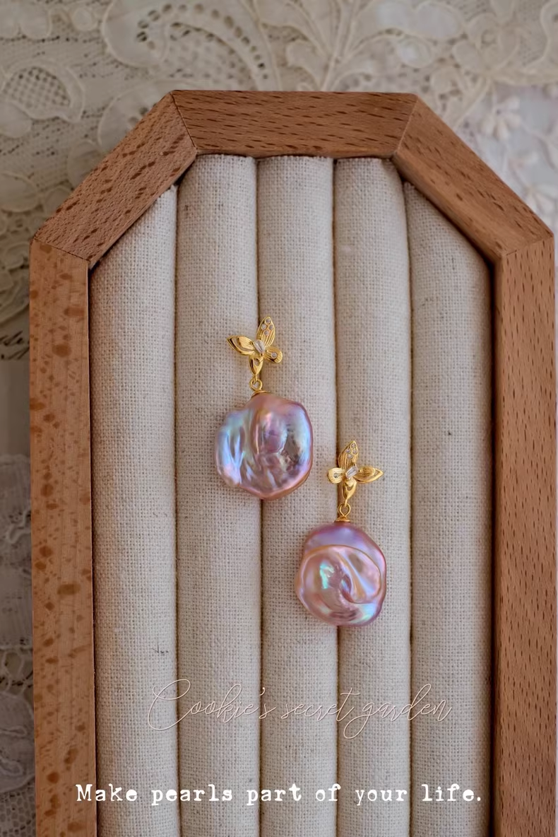 【Monet Garden Collection】 Handmade Butterfly Purple Baroque Pearl Earrings