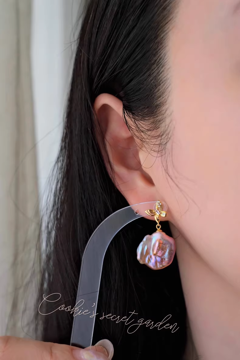 【Monet Garden Collection】 Handmade Butterfly Purple Baroque Pearl Earrings