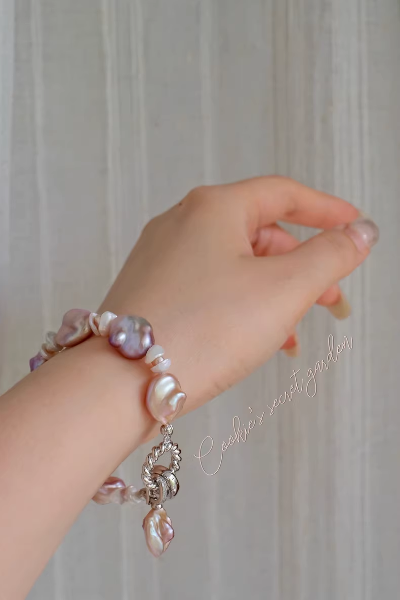 【Monet Garden Collection】 Handmade Creamy Rose Baroque Pearl Bracelet