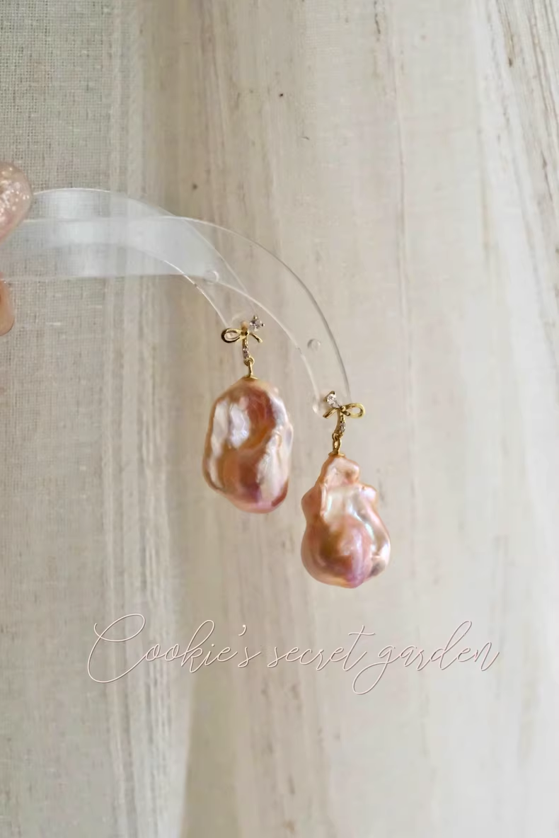 【Monet Garden Collection】 Handmade Morning Mist Baroque Pearl Earrings