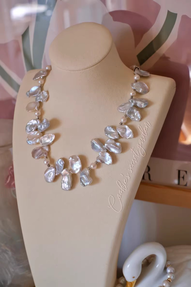 【Monet Garden Collection】 Handmade Orchid Baroque Pearl Necklace