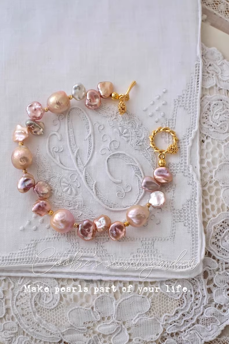 【Monet Garden Collection】 Handmade Peach Oolong Baroque Pearl Bracelet