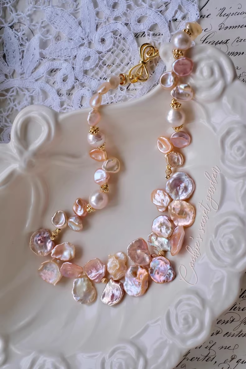 【Monet Garden Collection】 Handmade Oil Painting Petal Baroque Pearl Necklace