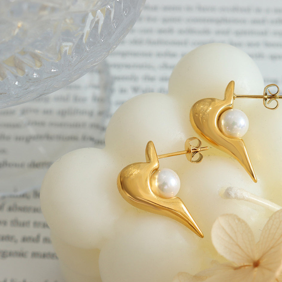 Half Heart Pearl Earrings Stud