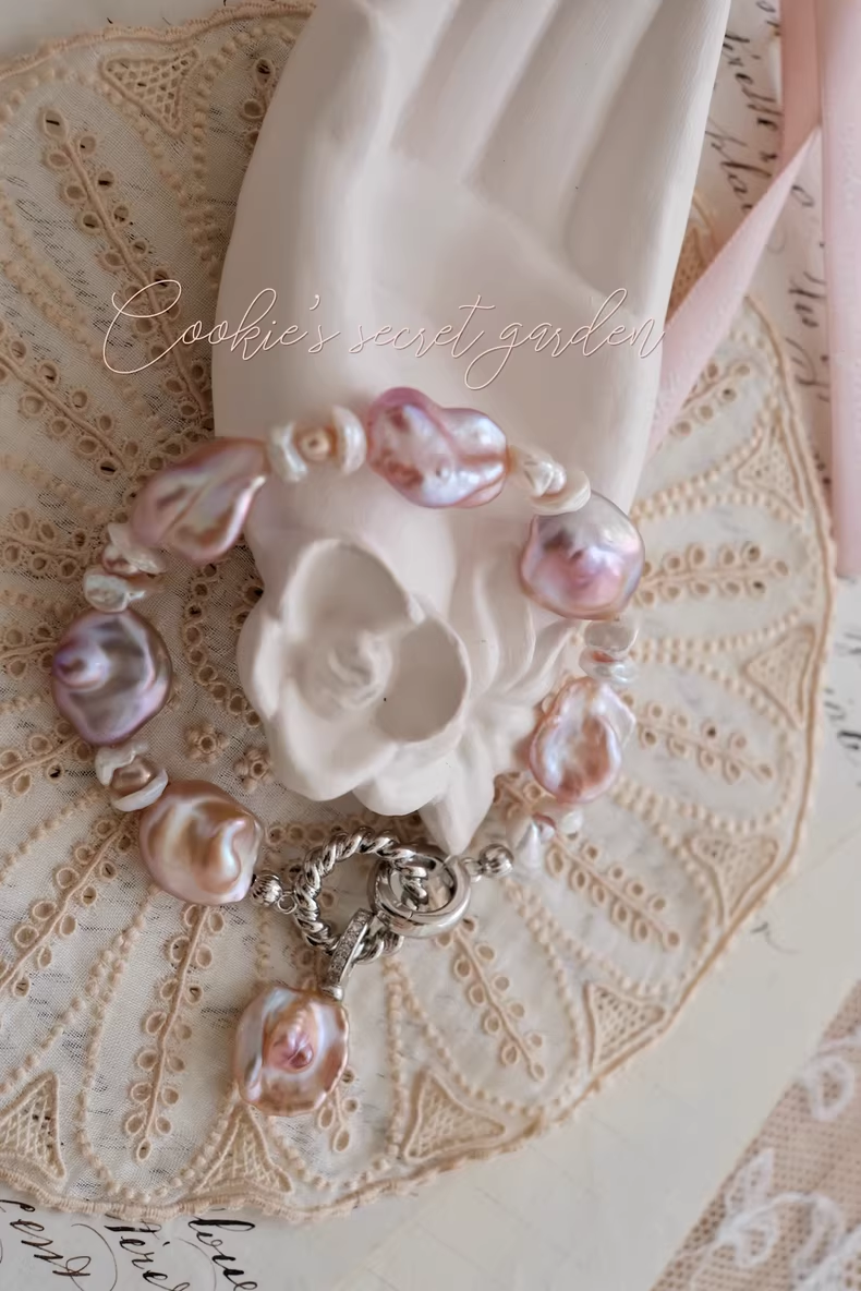 【Monet Garden Collection】 Handmade Creamy Rose Baroque Pearl Bracelet