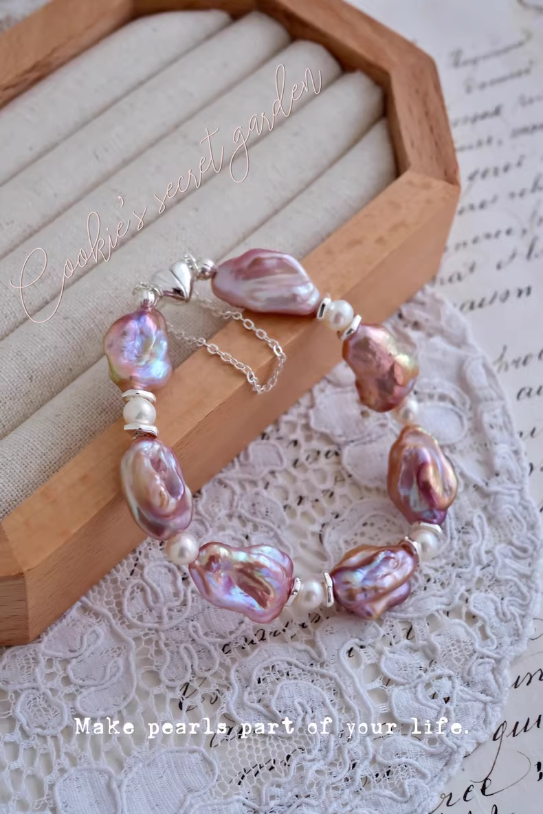 【Monet Garden Collection】 Handmade Beating Heart Baroque Pearl Bracelet